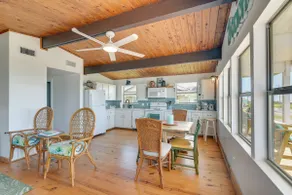 Gulf Coast Views! Coastal Winter Gem in Galveston - Image 3