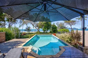 Frangipani Place - Absolute Beachfront - Image 4