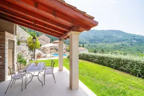 Espaciosa casa vacacional totalmente equipada con barbacoa, piscina privada y jardín - Image 5