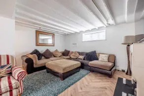 Cosy 3 Bed With Private Garden By Tempstay - Image 3