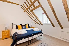 The Roost - Image 3