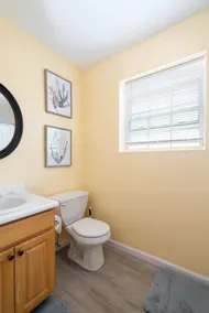 Gorgeous 3BR Waterfront Retreat | Yale & Downtown - Image 4
