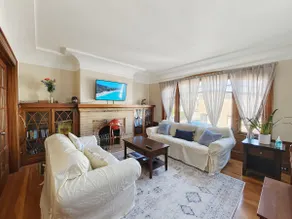 2487 - Cozy 2B1B Upper Unit close to Ocean & Zoo - Image 5