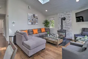 6 Mi to Camelback Slopes! Home w/ Game Room - Image 4