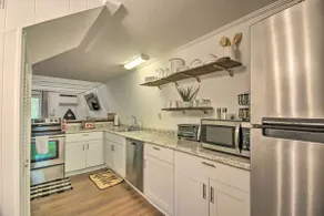 Quaint Tignall Cabin w/ Deck & Private Dock! - Image 4