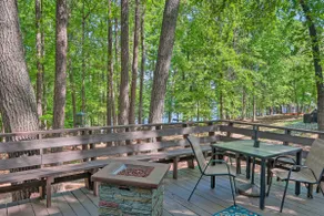 Quaint Tignall Cabin w/ Deck & Private Dock! - Image 2