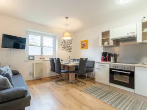 Very well cared flat, within walking distance of the centre - Image 2