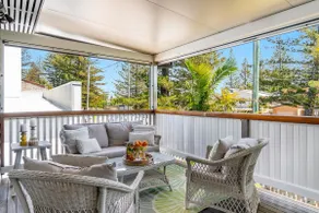 THE Elks - Pet Friendly Home in Town - Holiday Yamba - Image 5