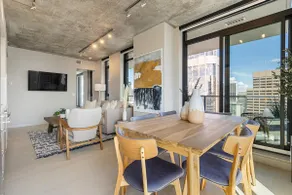 2BR 2BA Rustic Japandi Inspired Design Theme - 6 Guests & POOL! - Image 3