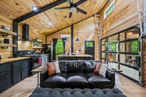 Modern Mountain Getaway ~ 5 min walk to Trailhead - Image 5