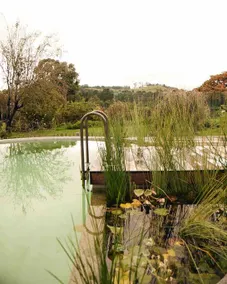Design lover’s Estate - sleeps 22 - Image 3