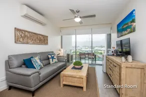 Absolute Waterfront Apartment - Studio 1312 - Image 2