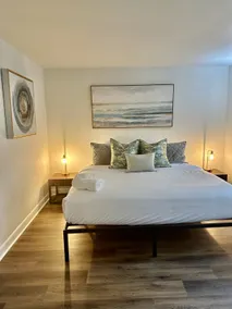 12K - You`ll love this 1 BD 1 BA condominium in th - Image 4
