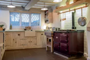 Purple Poppy Cottage - Image 4