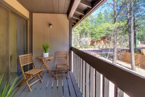 Forest-View Balcony: Pinetop-Lakeside Condo - Image 2