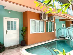 TOPAZ Classy, cozy condo near beaches & airport - Image 3