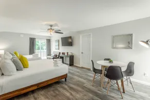01 The Eames Suite - A PMI Scenic City Vacation Rental - Image 4