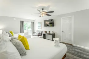 01 The Eames Suite - A PMI Scenic City Vacation Rental - Image 5