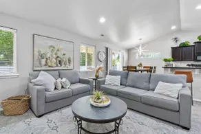 Greenbelt Retreat | Huge Private Yard | Near NNU & Downtown Nampa | Sleeps 10 - Image 3