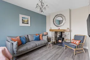 Heart of Torcross - Log burner - Ley views - Image 2