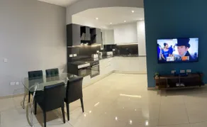 Spinola Bay Apt - Beatiful 3-Double Bed apt near beach in Prime Location - Image 4