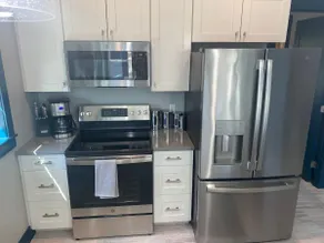 Full Kitchen & Laundry in Large Condo- Very Clean! - Image 3