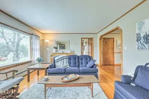 Tasteful Country Home on 5 Acres ~ 3 Mi to Lake! - Image 4