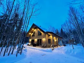 The Birch House - Cottage with spa located 10 min from Le Massif de Charlevoix - Image 4