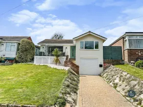 Seafeathers - Luxury Holiday Home with Sea Views - Image 2