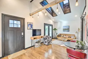 Modern Louisville Apartment w/ Furnished Deck - Image 4