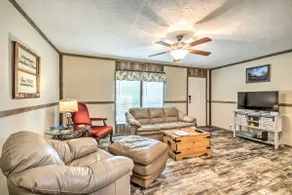 Cozy Hardin Retreat w/ Lake Kentucky View! - Image 3