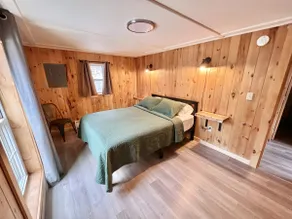 The Getaway- A Cozy Lakeside Cabin - Image 5