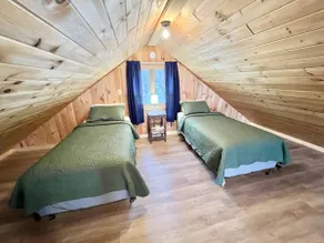 The Getaway- A Cozy Lakeside Cabin - Image 5