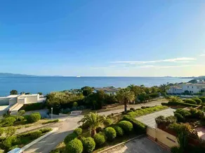 Casamea | 1-Bedroom Apartment • Sea View • Terrace • Îles Sanguinaires - Image 2