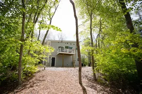 Luxury Waterfront Tiny House - Image 3