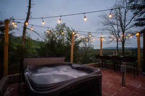 Ursus Slumber -Hot Tub, Stunning Views, 3bdr/2bath - Image 5