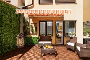 Free Parking On Premises Huge Terrace - Image 3
