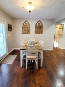 🌟Charming Comfy Retreat; 7 miles to Bragg; Baby & Pet-Friendly; Veteran-Owned🌟 - Image 5