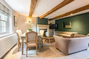The Aubrey - a gorgeous converted 17th Century Grade II listed bolthole in Bakewell - Image 2
