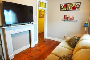 Caroline`s Place in Historic Roscoe Village - Image 5