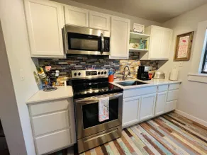 Barefoot Casa- Free parking - Pets welcome w/ fee - Image 3