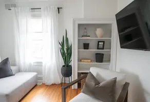 Cozy Port Dalhousie Cottage - walkable to everything (pet friendly) - Image 3