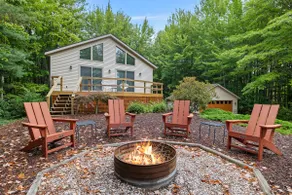 Gorgeous Swiss Chalet on Art Coast of Michigan - Image 3