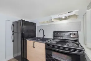 Quaint 1 bedroom lower suite in Victoria, BC - Image 3