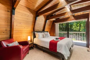 Fairview Cabin: 3bed/3.5ba Chalet in Wine Country! - Image 5