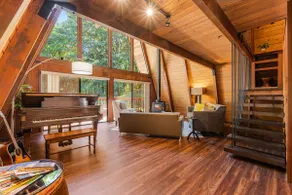 Fairview Cabin: 3bed/3.5ba Chalet in Wine Country! - Image 3