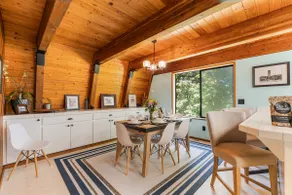Fairview Cabin: 3bed/3.5ba Chalet in Wine Country! - Image 4