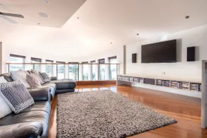 Amazing Currimundi Lakefront Ocean Penthouse - Image 3