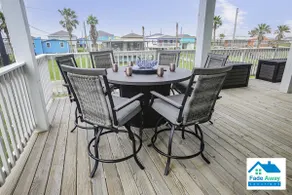 Kalm by the Beach - Ocean View - Sleeps 14 - Image 3