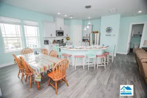 Kalm by the Beach - Ocean View - Sleeps 14 - Image 5